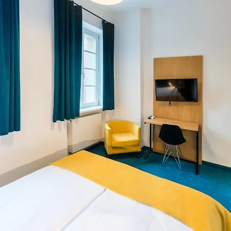 Tcz Woźna Hotel apartamentowy *