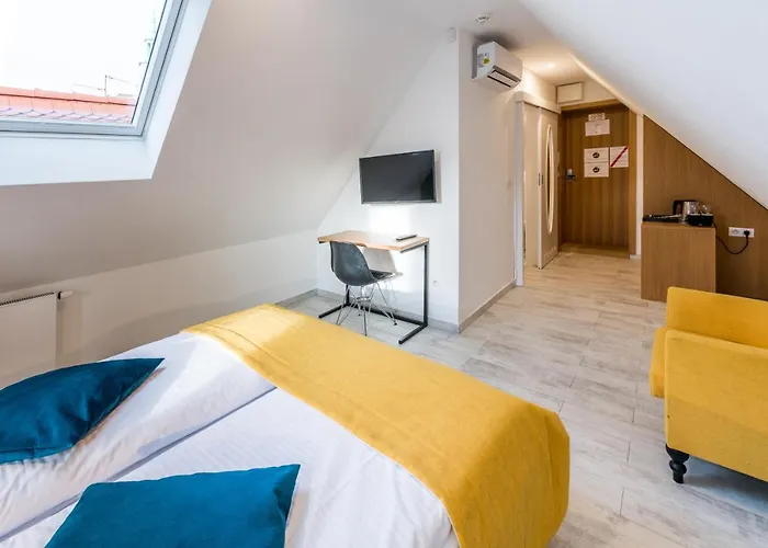 Tcz Wozna Apartmanhotel