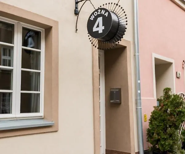 Apartmanhotel Tcz Wozna *